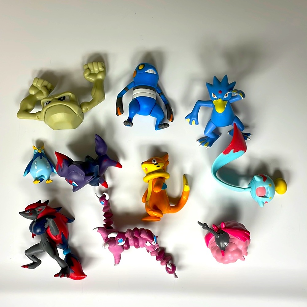 Pokémon PVC figures from 2007 & 2011 - 10 figures in all.